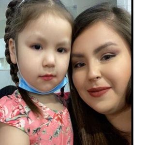 Meet your Posher, Davina